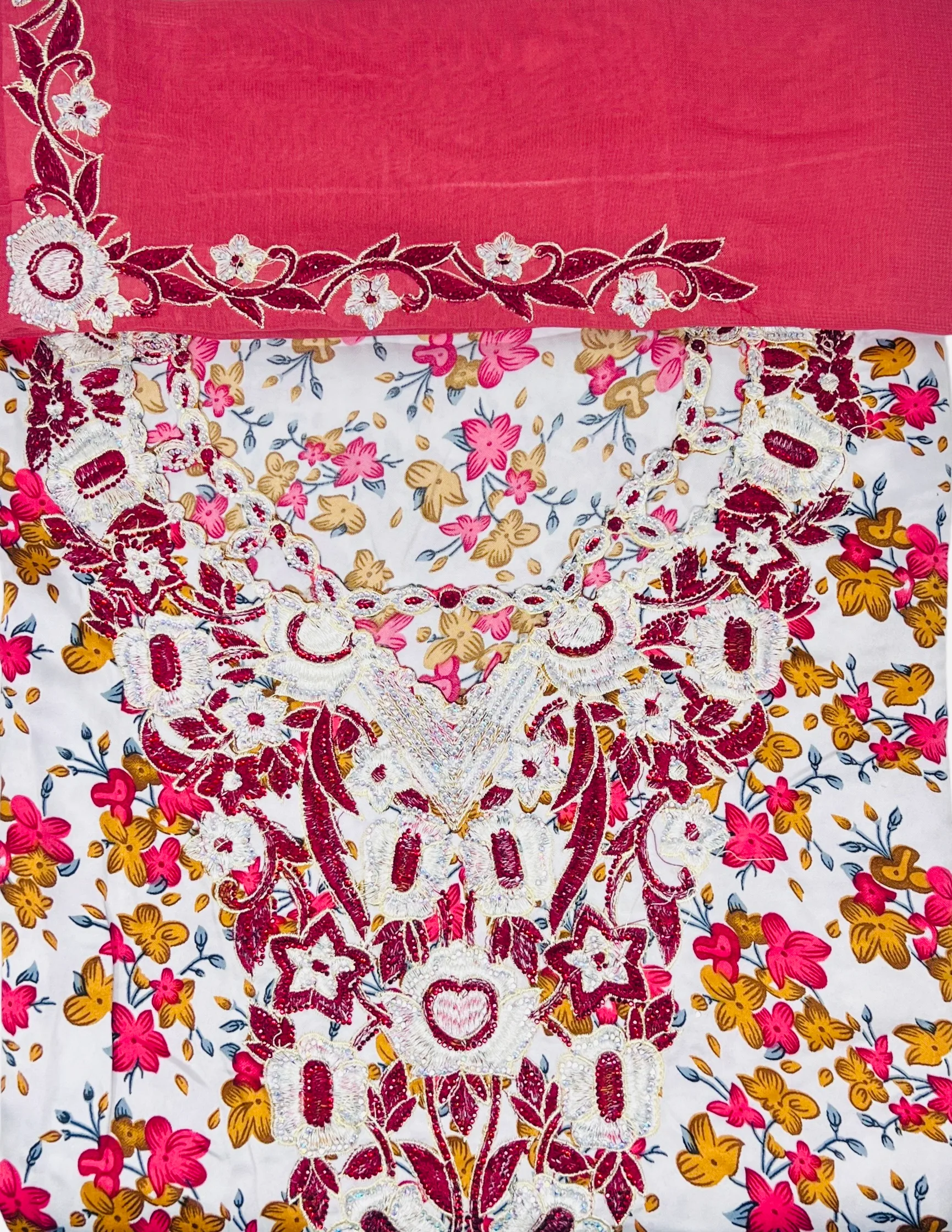 Mukhoor with embroidered design with hijab - Image 2